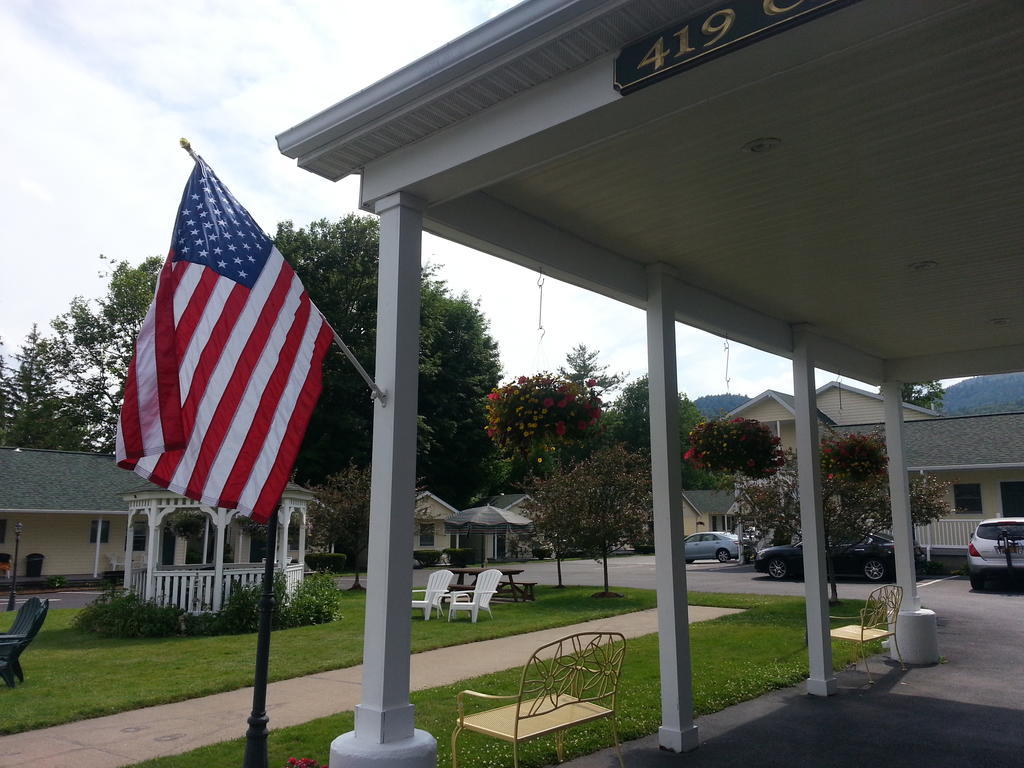The Heritage Of Lake George Exterior foto