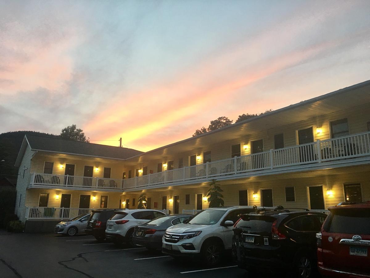The Heritage Of Lake George Exterior foto