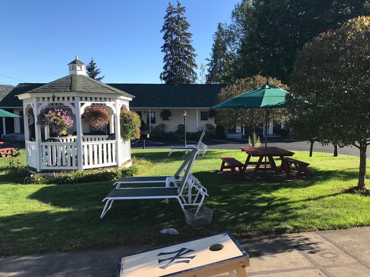 The Heritage Of Lake George Exterior foto